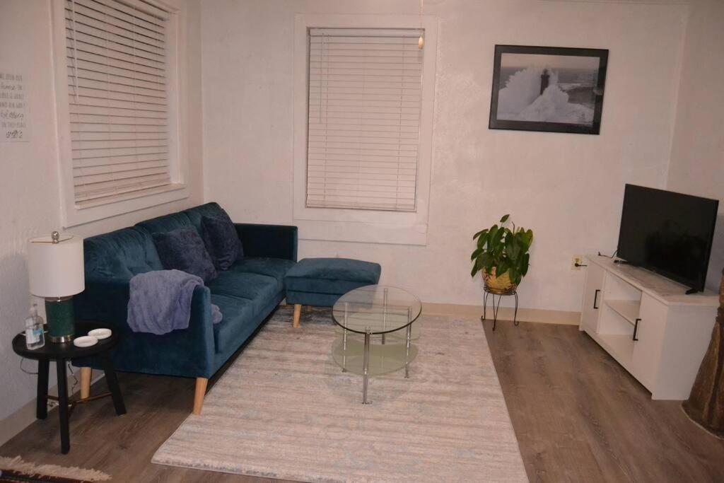 Bright And Cozy Lighthouse Cottage In Greenville Sc Εξωτερικό φωτογραφία