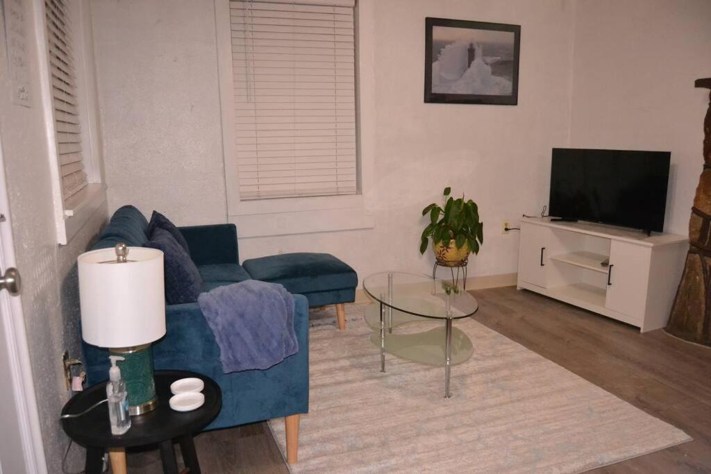 Bright And Cozy Lighthouse Cottage In Greenville Sc Εξωτερικό φωτογραφία
